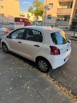 Toyota Yaris 5 Türer - Toyota Yaris Gebrauchtwagen in Düsseldorf