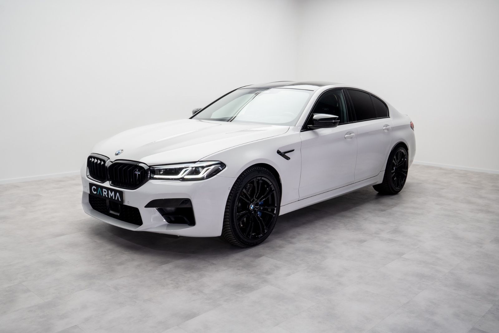 BMW M5 LCI / xDrive / B&amp;W / Carbon / HeadUP / M Sitz