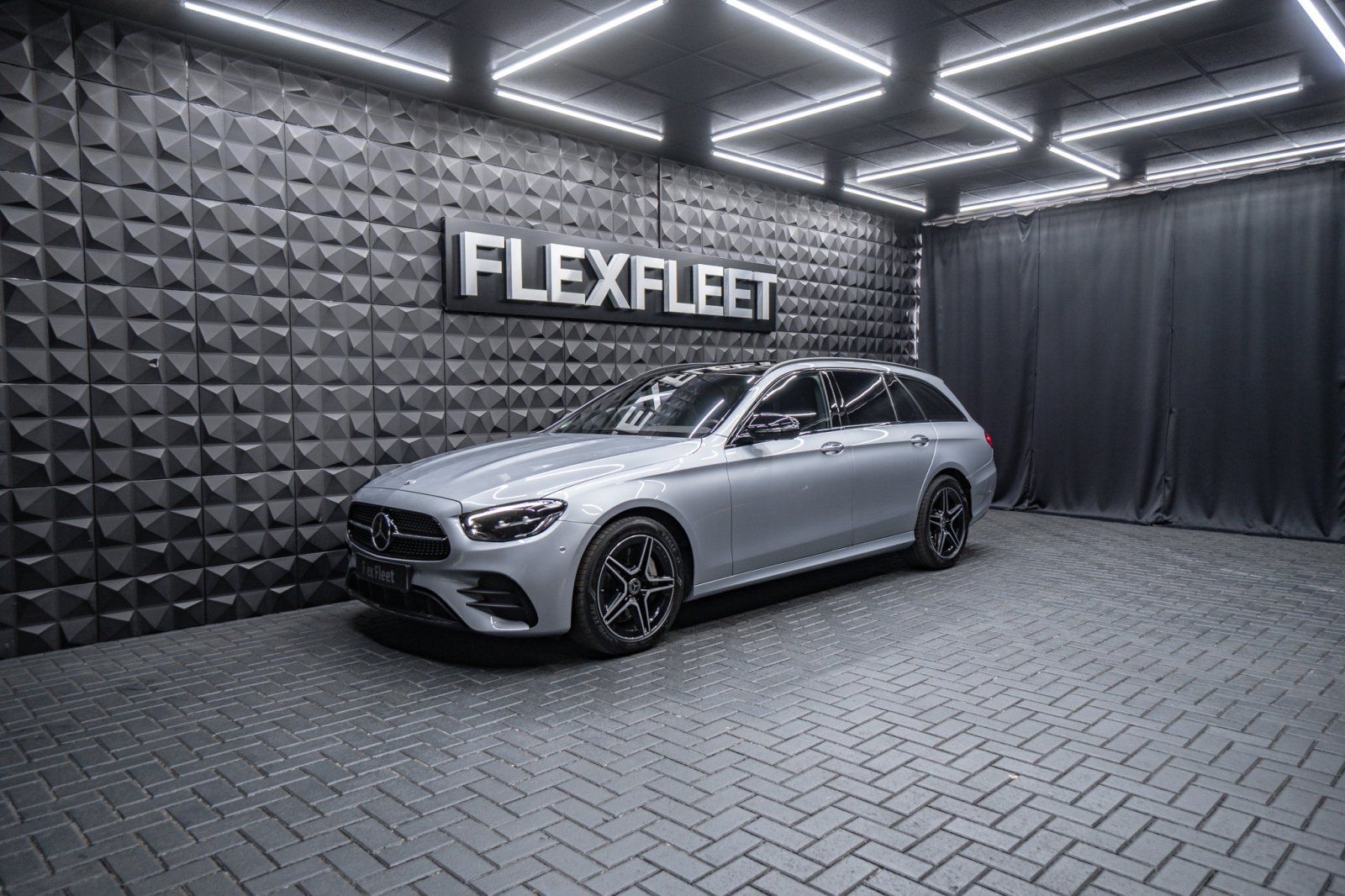 MERCEDES-BENZ E 400d AMG *JungeSterne* AirMatic Pano