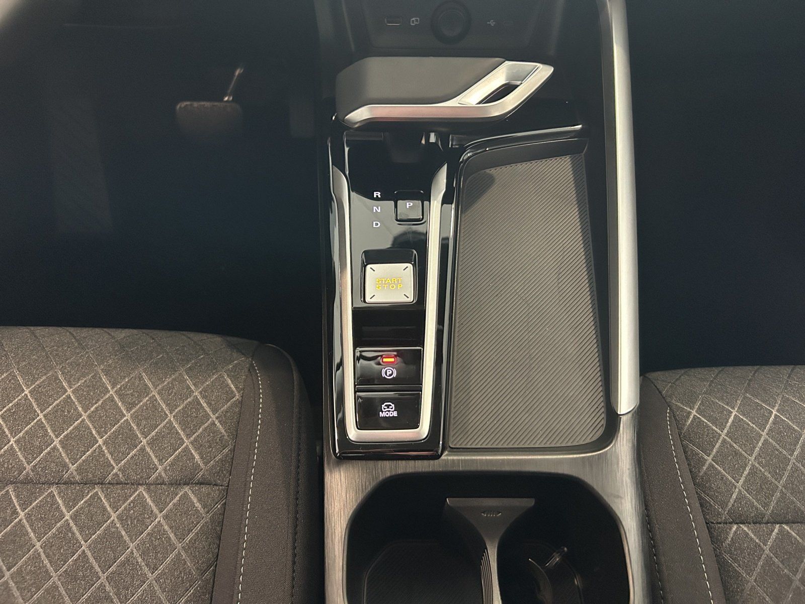 Fahrzeugabbildung MG MG ZS HEV Comfort
