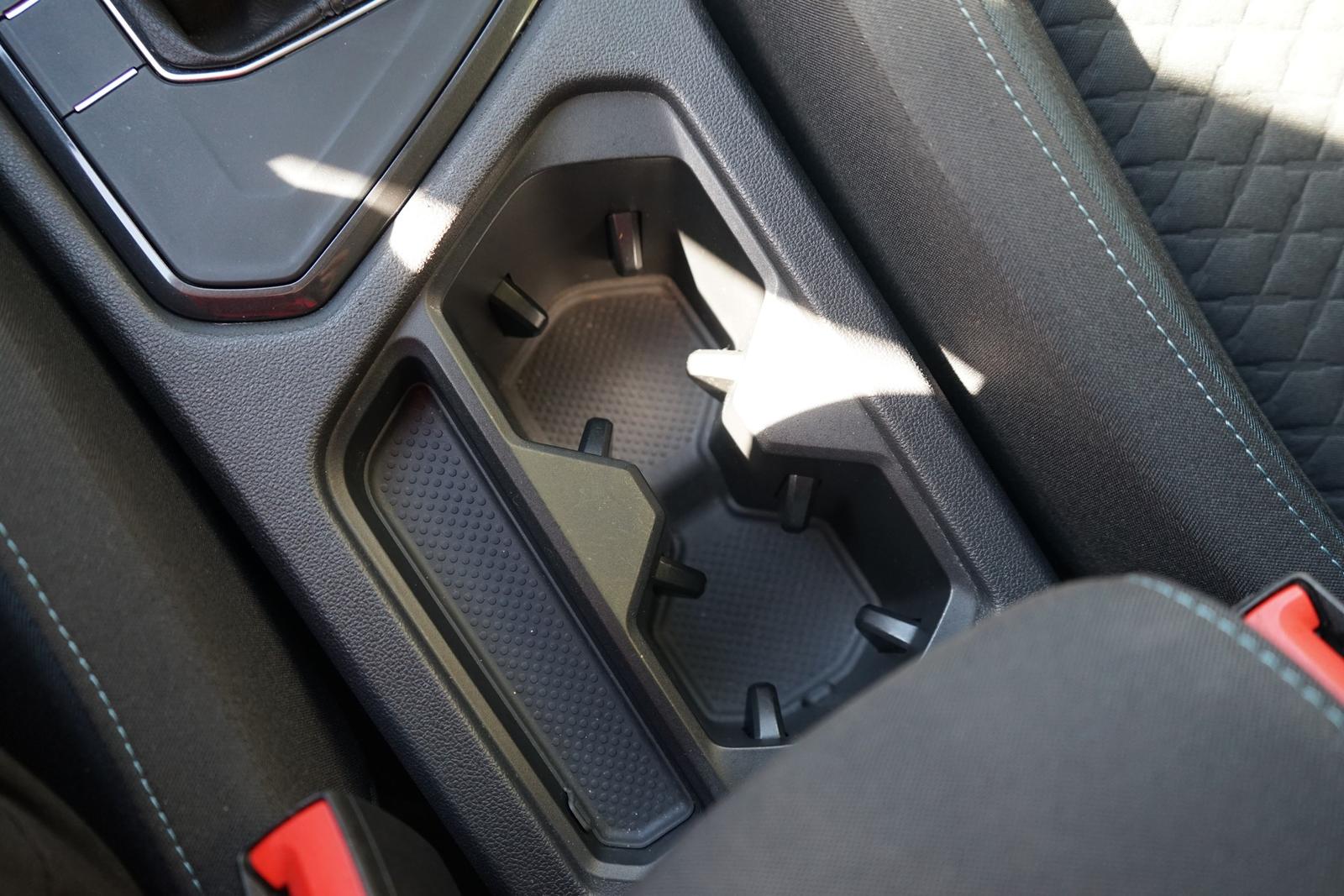 Volkswagen Tiguan 2.0 TDI IQ.DRIVE LED AHK ACC Standheizung, миниатюра 17