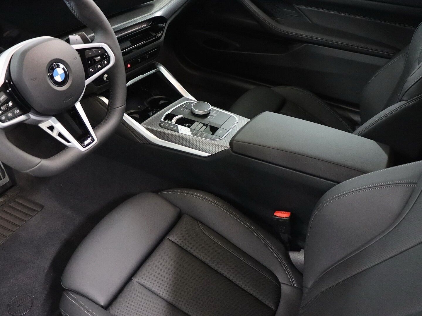 BMW 420i Coupé M-Sport Pro "Drive THE Summer Deal" U foto 13