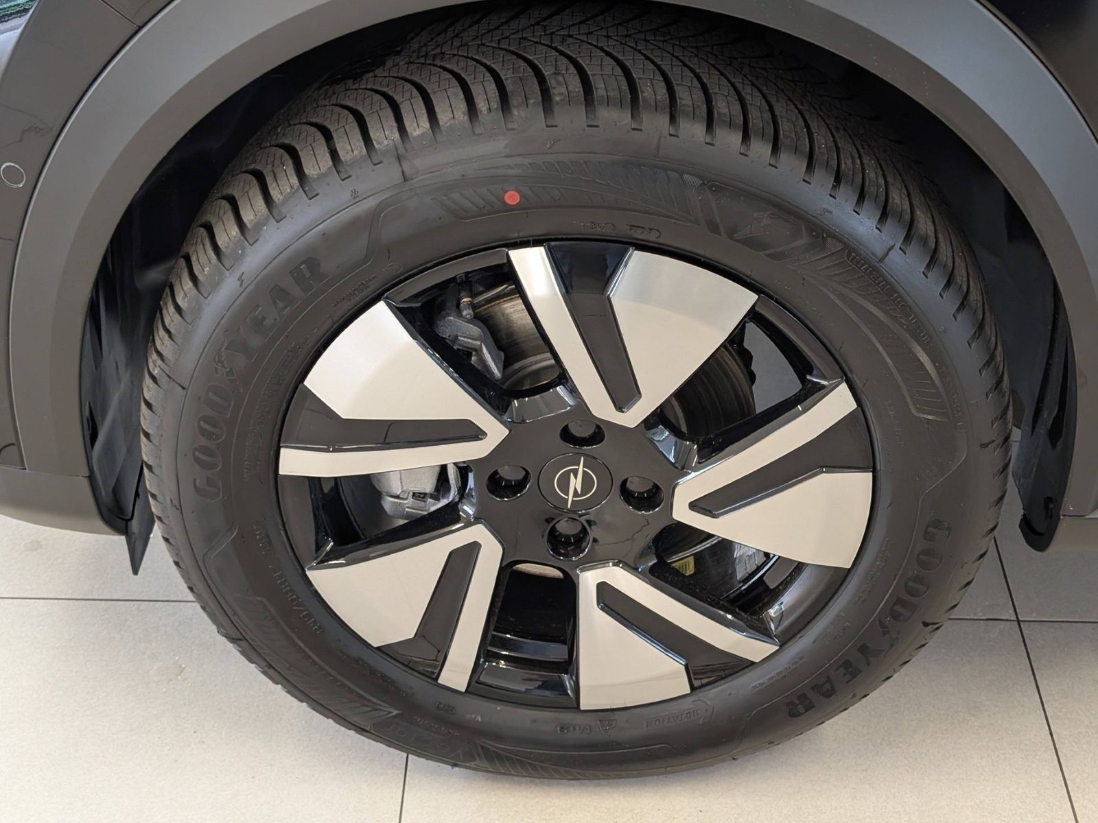 OPEL Frontera 1.2 GS Hybrid eDCT Kamera Navi – Bild 7