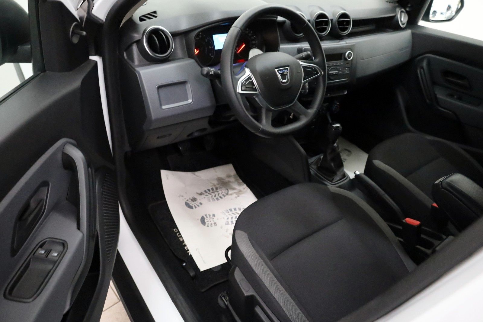 Fahrzeugabbildung Dacia Duster II Deal Klima,8 fach bereift