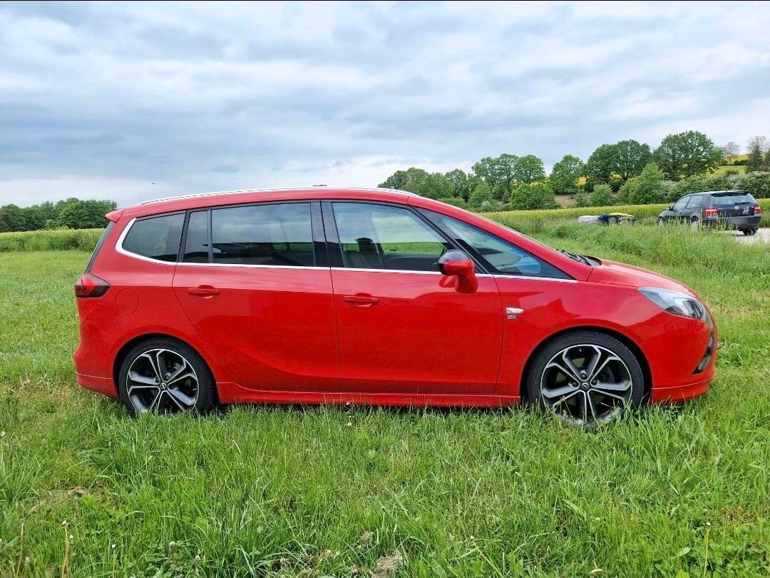 Opel Zafira Tourer