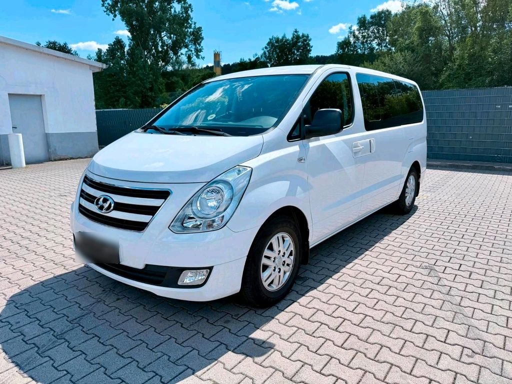 Image of Hyundai H-1 Starex