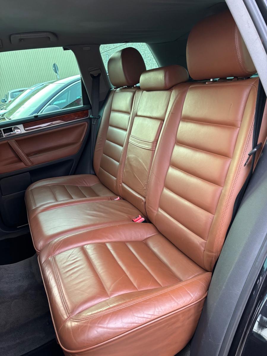 Volkswagen Touareg 2005 — photo 16