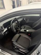 Mercedes-Benz A 180 - wenig KM Ambientebeleuchtung Rückfahrkam - Mercedes-Benz A 180: Kombi
