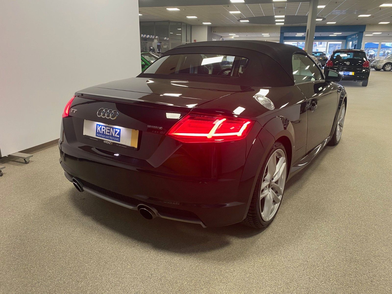Fahrzeugabbildung Audi TT S-Line Roadster 2.0 TFSI S tronic quattro+19"