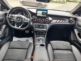 Mercedes-Benz CLA 45 AMG Mercedes-AMG CLA 45 4MATIC DCT Me... - : Mercedes