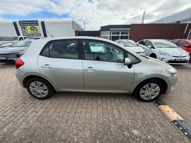 Toyota Auris Luna