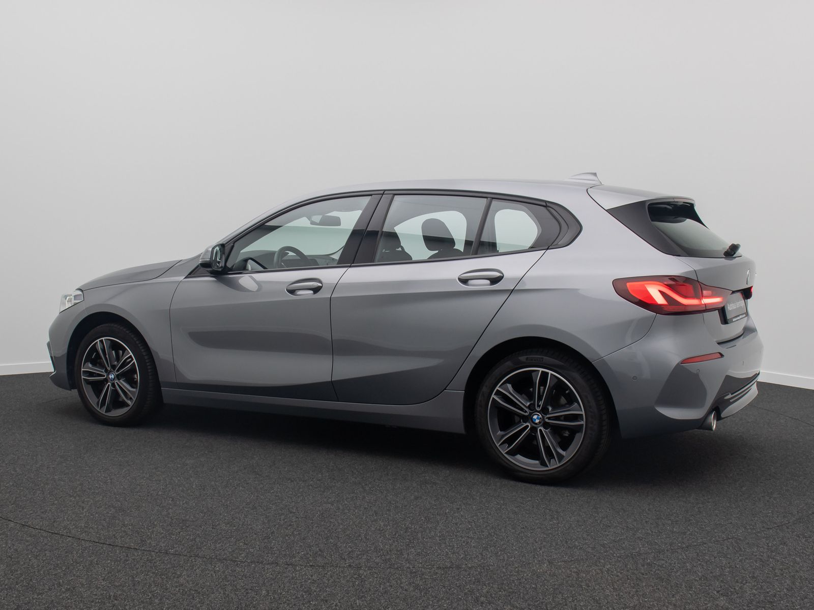 Fahrzeugabbildung BMW 118i Sport Line DAB CockPitPr PDC Fernlichtassis