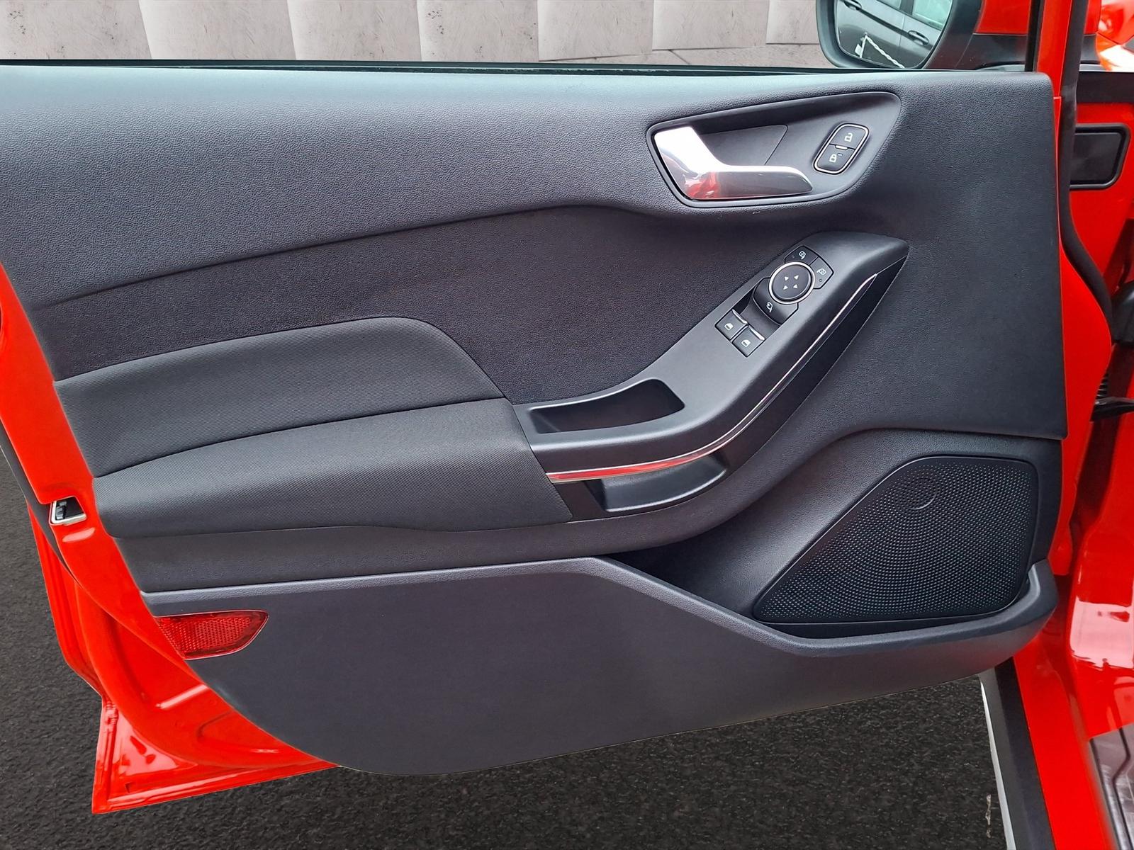 Ford Fiesta Active 1.0 EB GJR | SHZ | PDC | LMF | BT