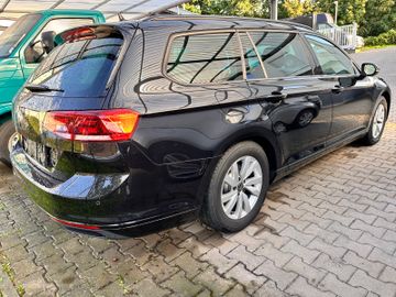 Volkswagen Passat Variant - 4