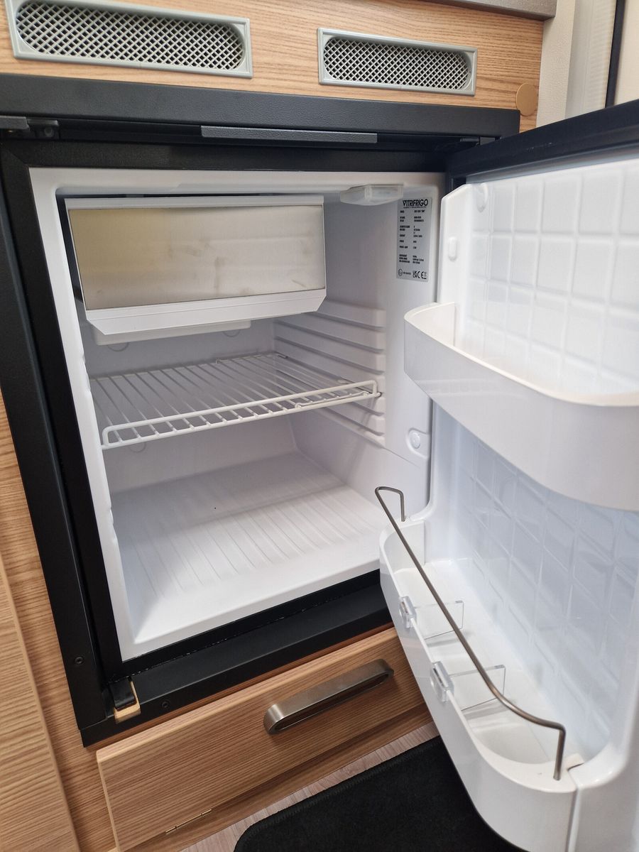 Fahrzeugabbildung T@b BASIC 320