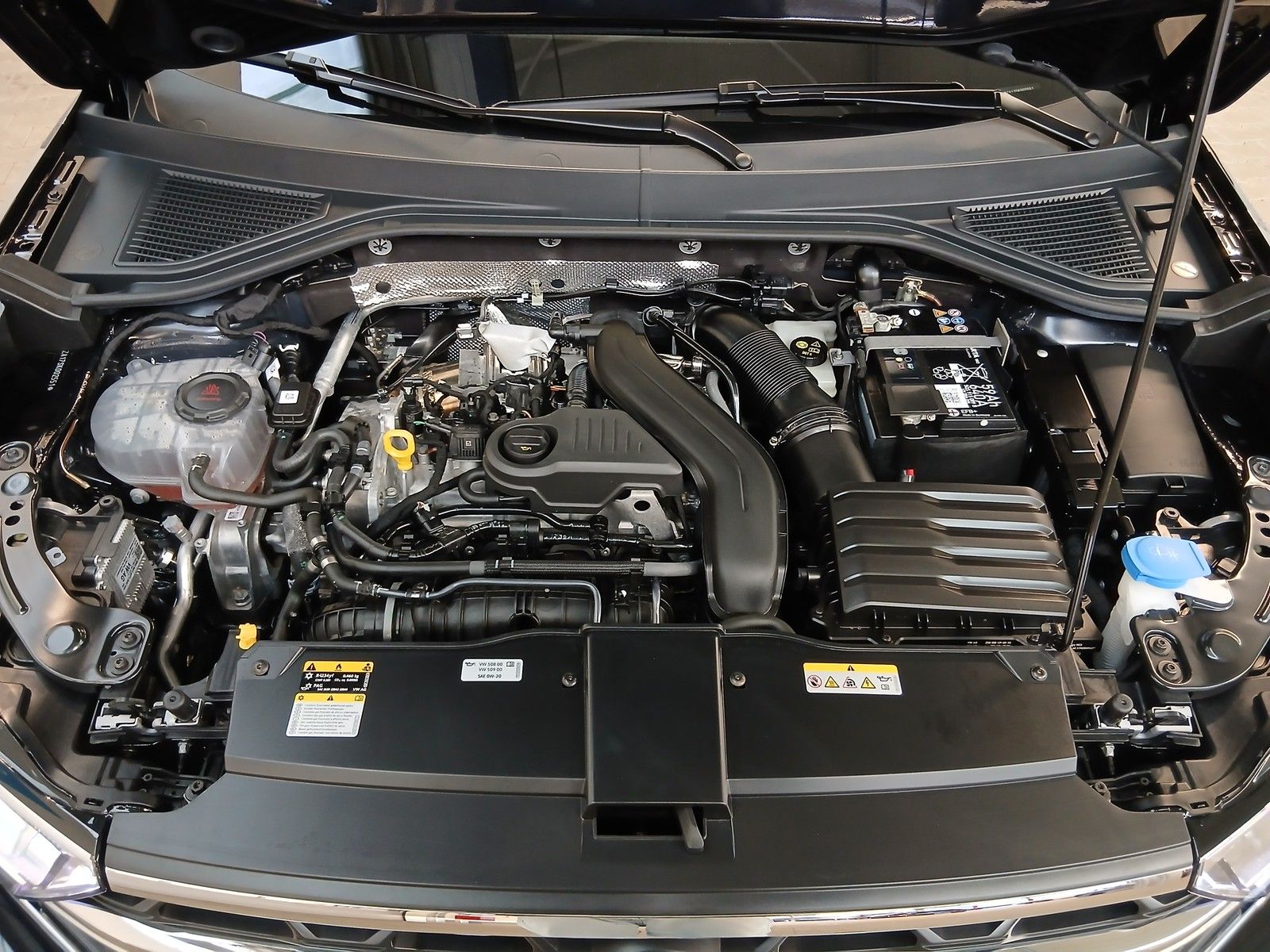 Fahrzeugabbildung Volkswagen T-Roc Cabrio Goal +ACC+LED+Travel-Ass.+Park-Ass.