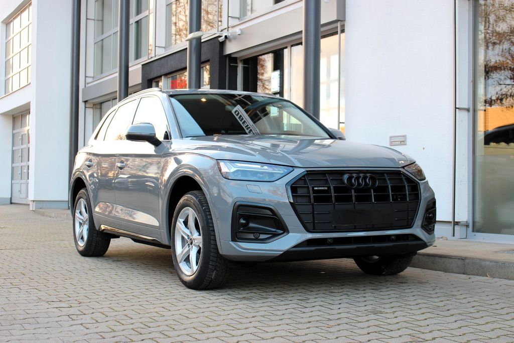 AUDI Q5 40 TDI/MAGNETIC RIDE/MATRIX/ADVANCED AUDI Q5 40 TDI/MAGNETIC RIDE/MATRIX/ADVANCED