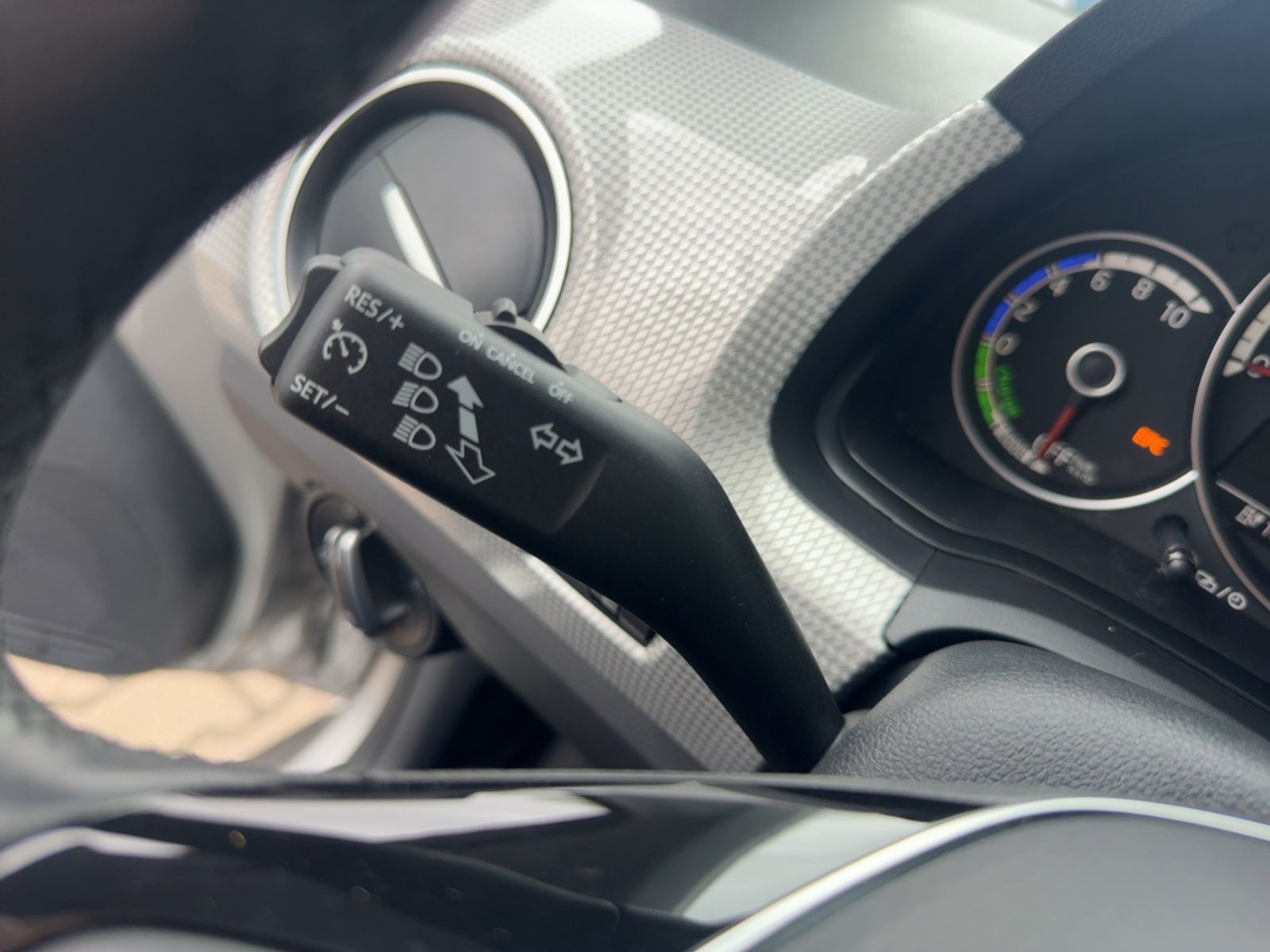 Fahrzeugabbildung Volkswagen up! e-Up! Max Alu Klima Sitzh. Kamera Tempomat C