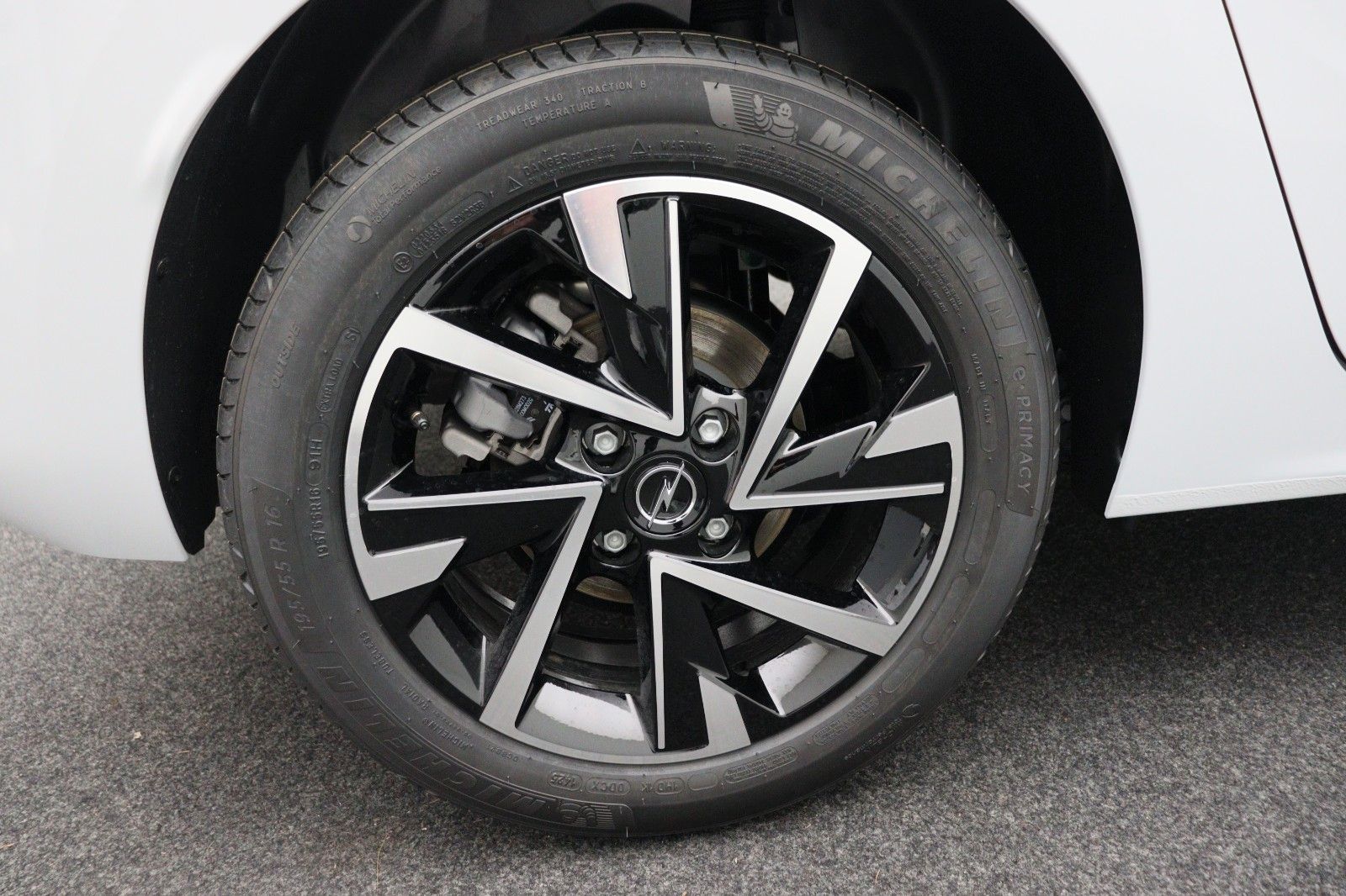 Fahrzeugabbildung Opel Corsa F 1.2 GS KAMERA ACC AT8