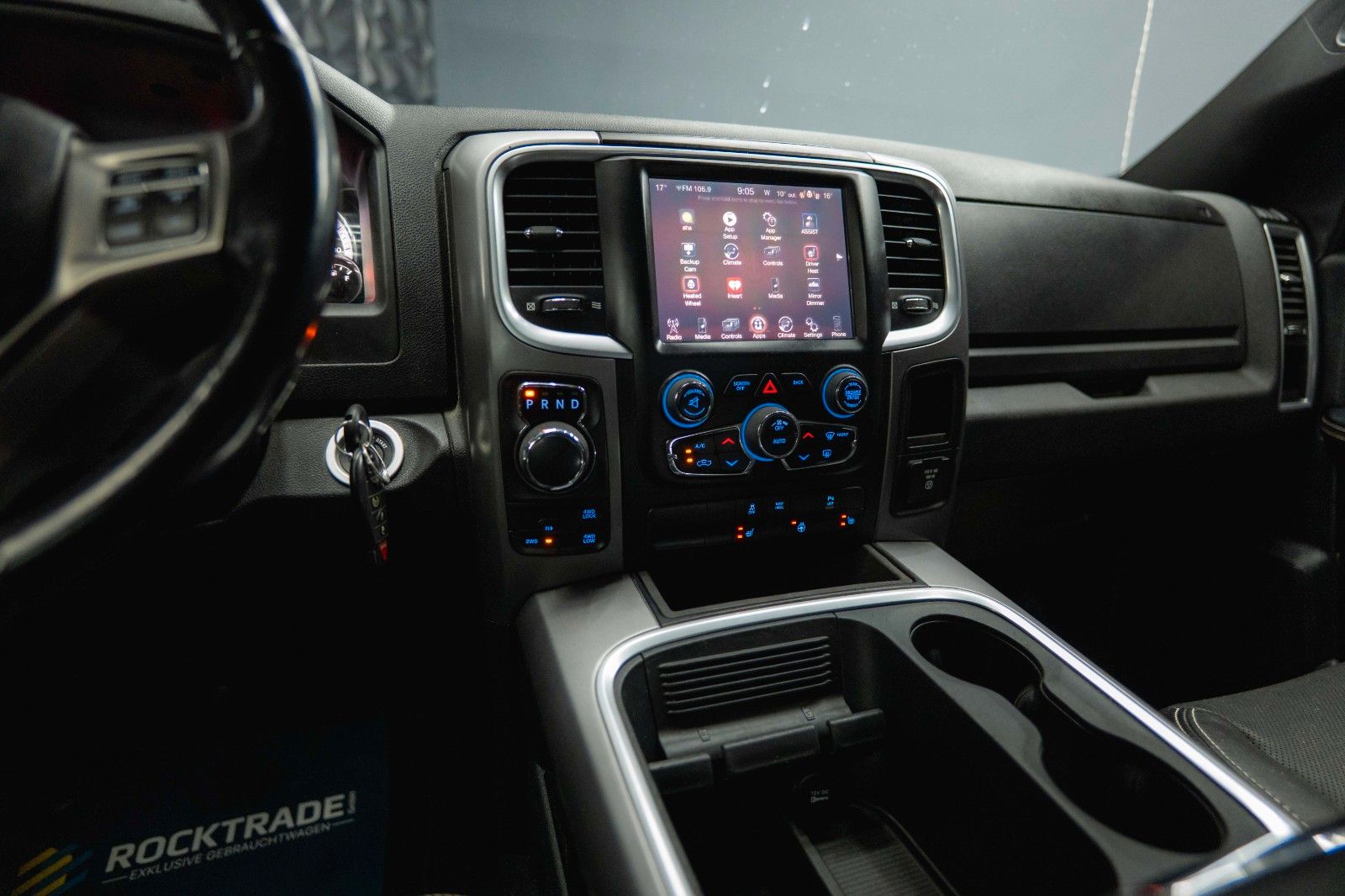 Fahrzeugabbildung Dodge RAM 5.7 V8 HEMI 4x4 Sport OFFROAD Night WARLOCK