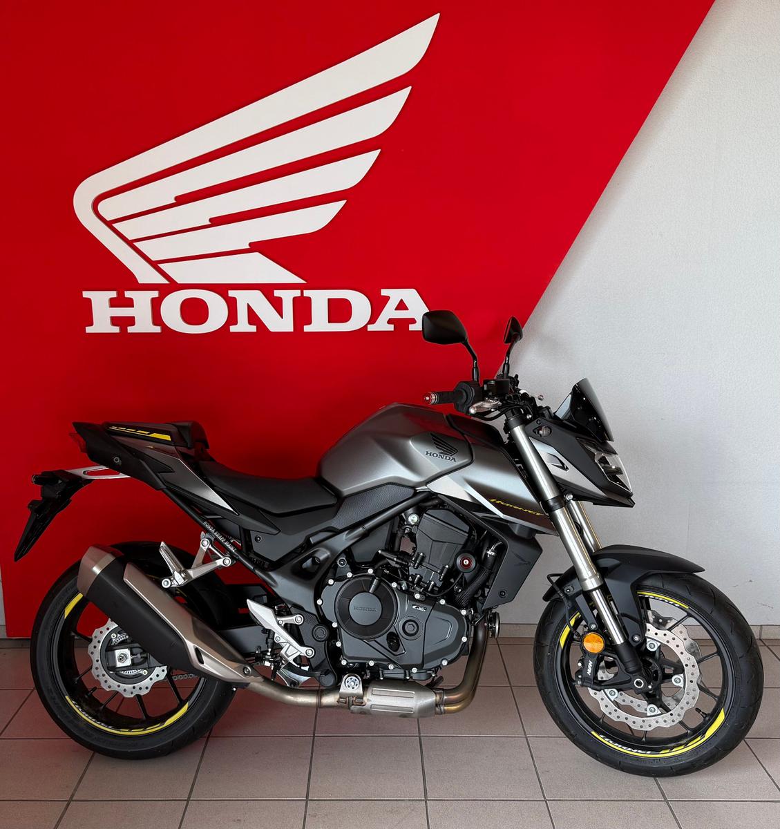 Honda CB750 Hornet *sehr viel Zubehör*