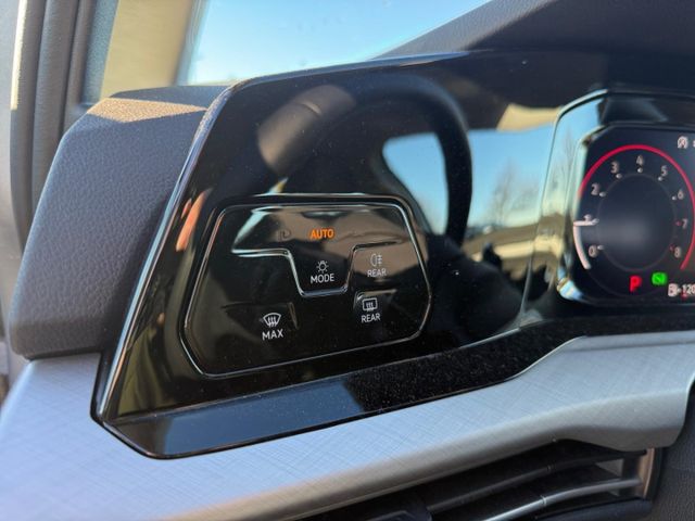Golf Variant 8 VIII Life 1.0 eTSI Navi ACC Apple