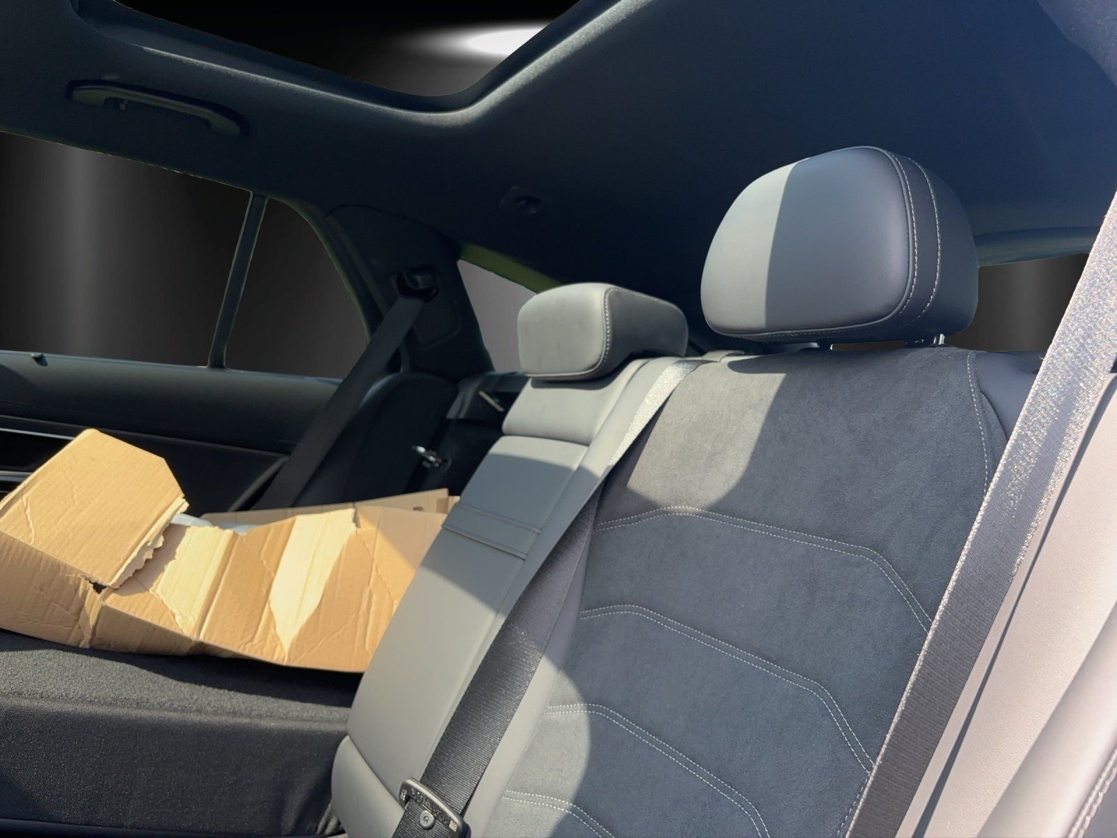 Fahrzeugabbildung Mercedes-Benz E300de T AMG Prem+ DISTRO Superscrn AIRMATIC AHK