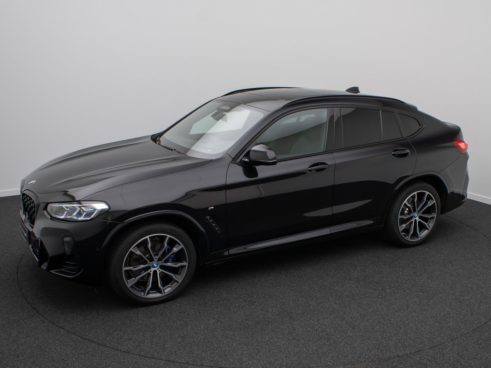Fahrzeugabbildung BMW X4 xD20d M Sport Panorama HUD H/K DAB Laser AHK