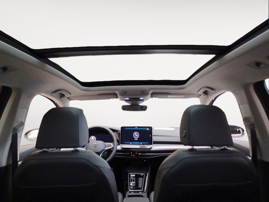 Fahrzeugabbildung Volkswagen Golf Variant 1.5 eTSI DSG Style Navi, AHZV uvm.