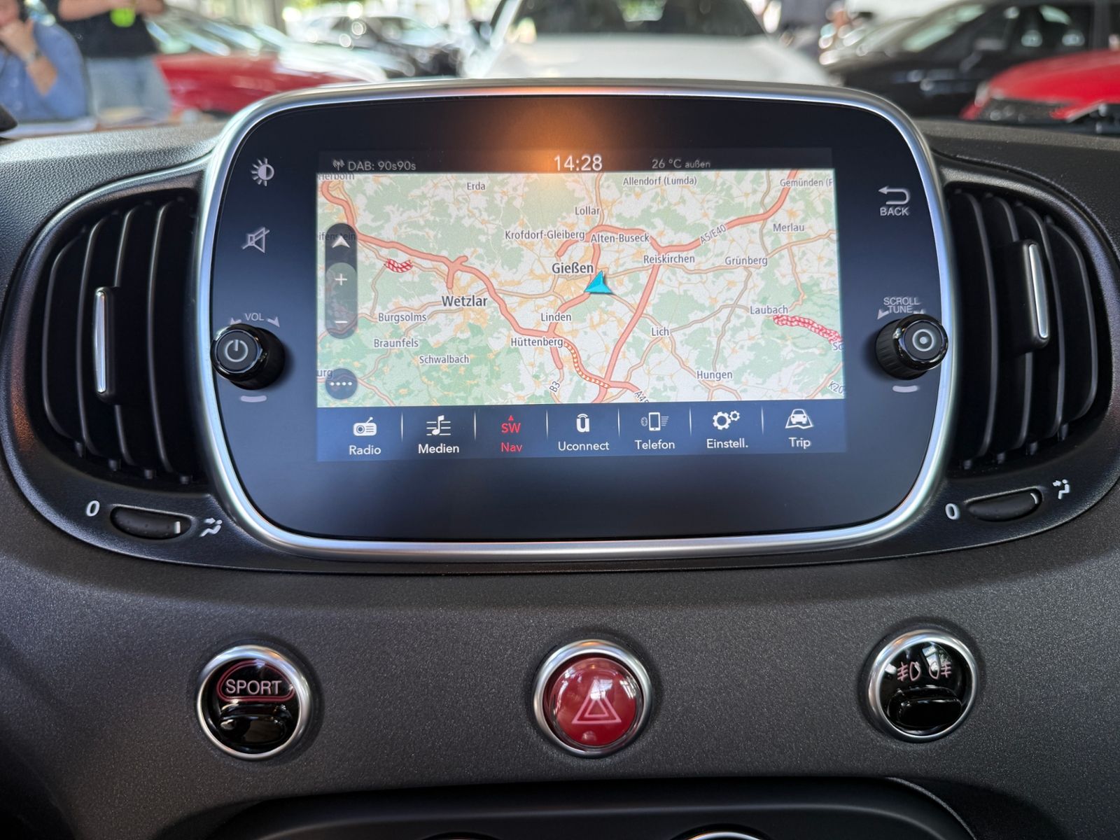 Fahrzeugabbildung Abarth 595C Cabrio Competizione KLIMA NAV PDC Beats