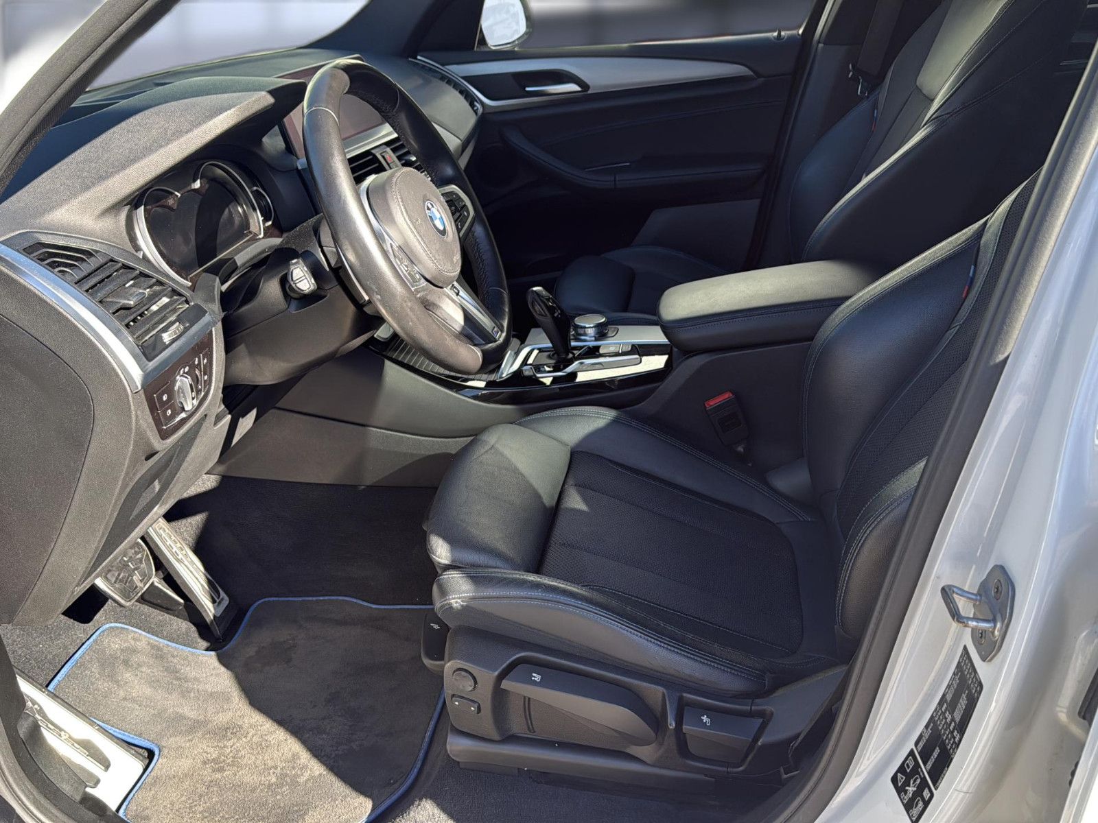 Fahrzeugabbildung BMW X3 xDrive 20 i M Sport/ Stdhz/ 1.Hand