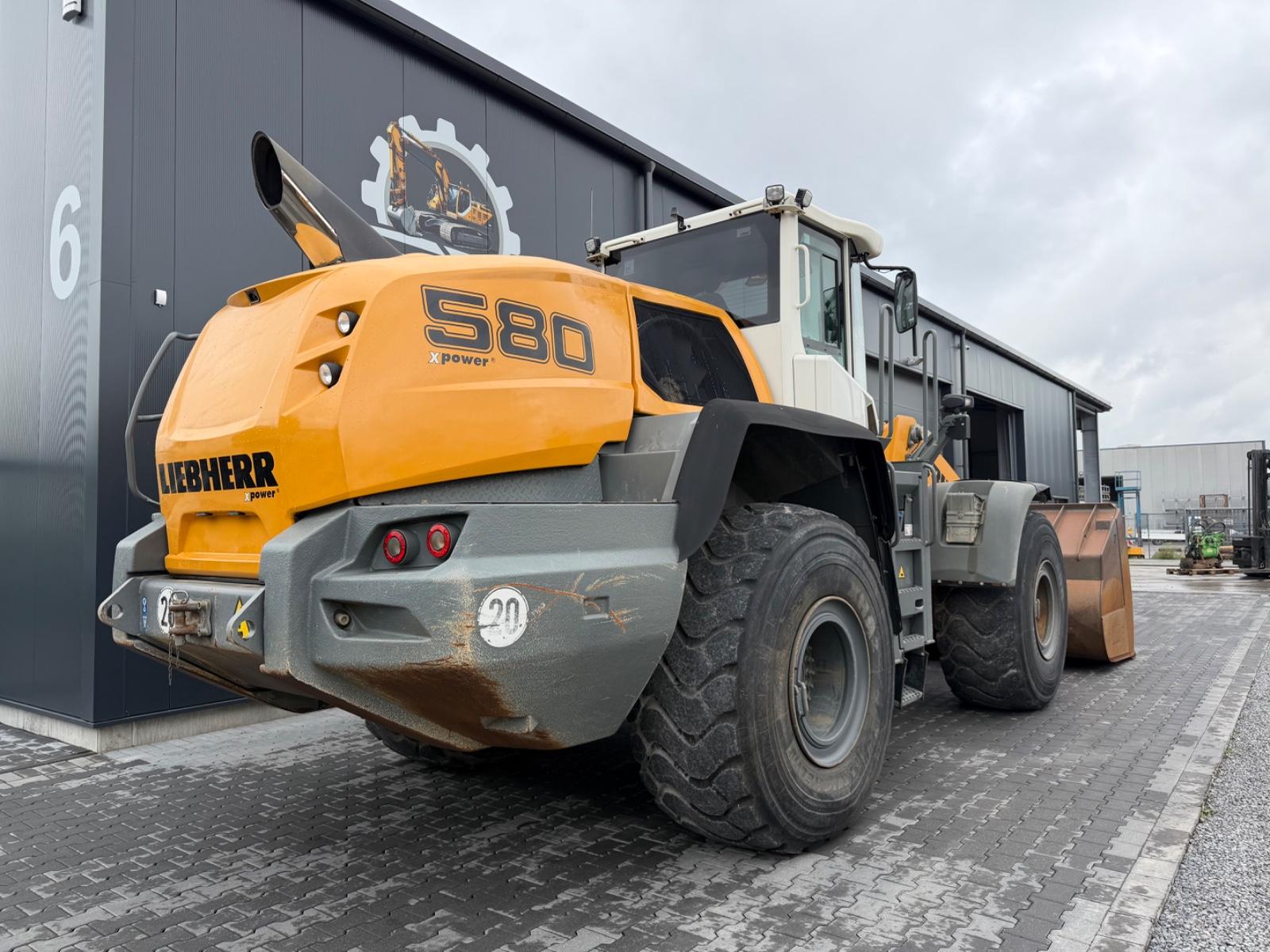 Liebherr L580 XPower Radlader (no L576 / L586)