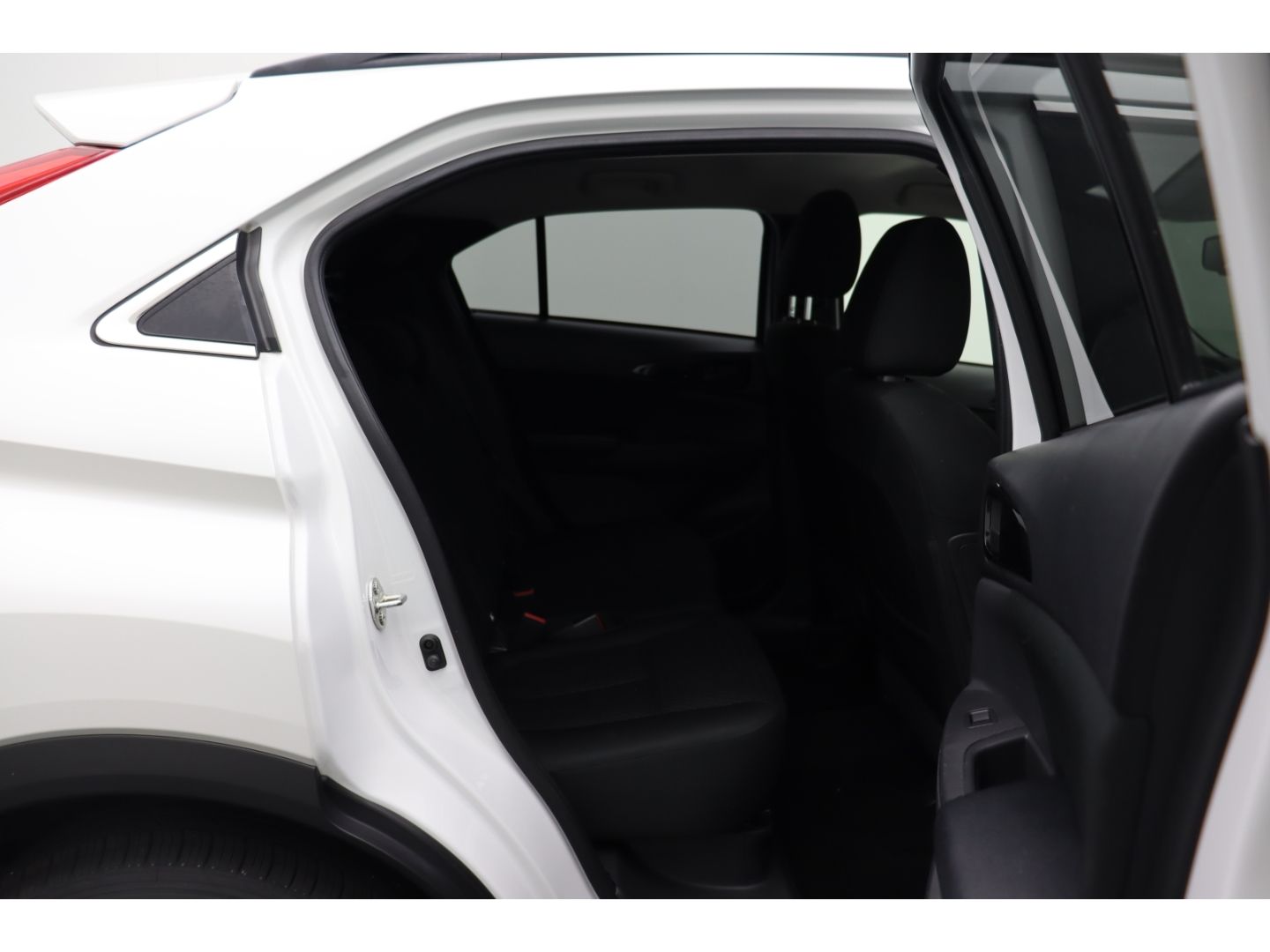 Fahrzeugabbildung Mitsubishi Eclipse Cross 1,5 l Turbo Benziner Diamant Editi