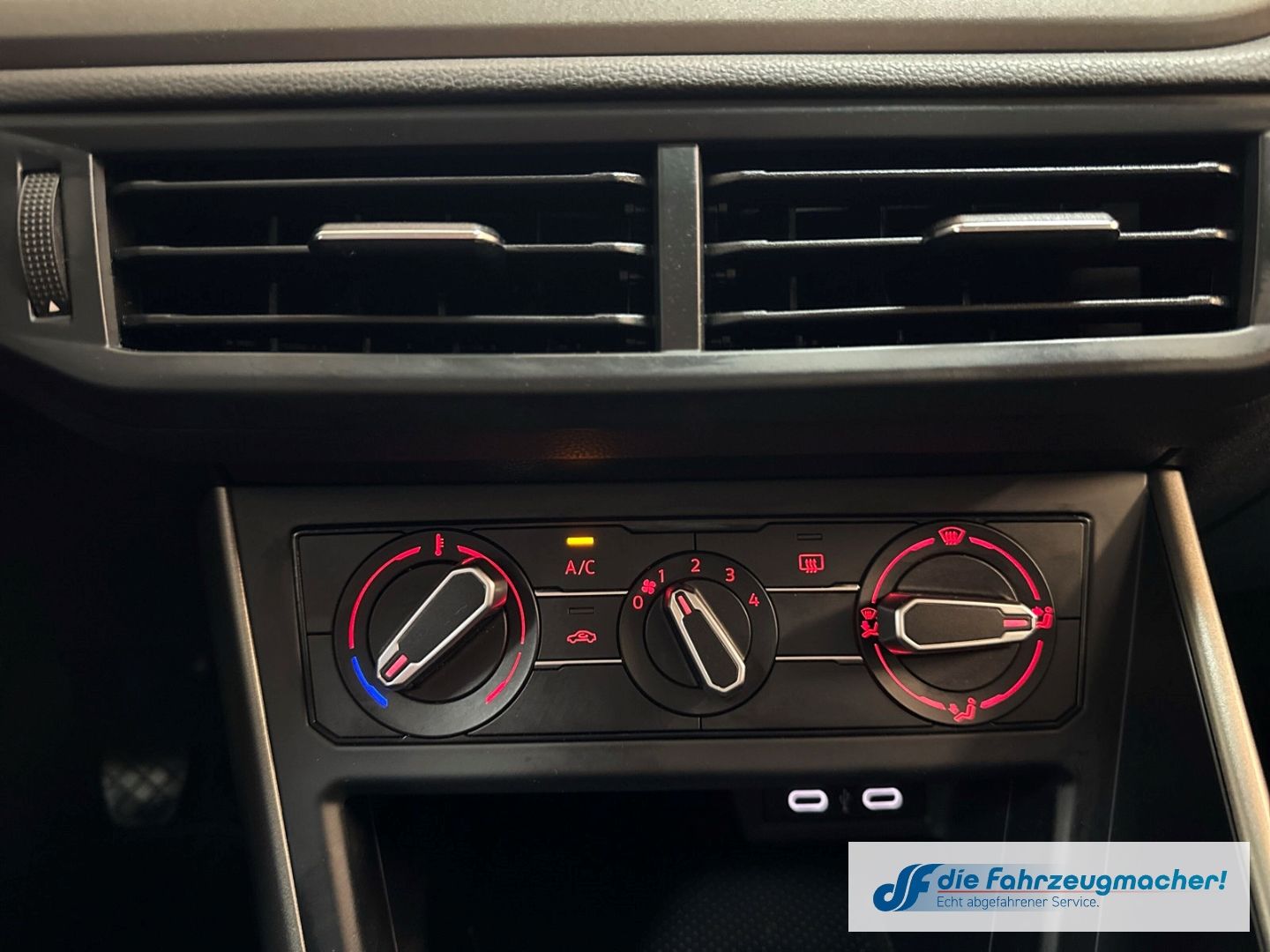 Fahrzeugabbildung Volkswagen Polo VI Comfortline Musikstreaming DAB Notbremsa