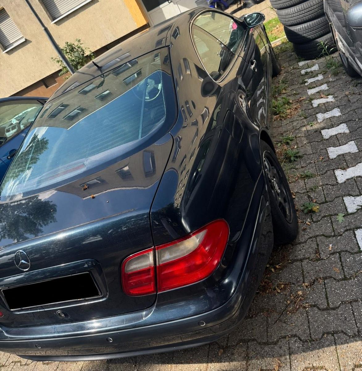 Mercedes-Benz CLK 320