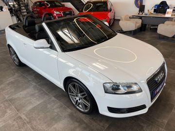 Audi A3 Cabriolet Ambition *ALCANTARA*NAVI*BI-XENON*