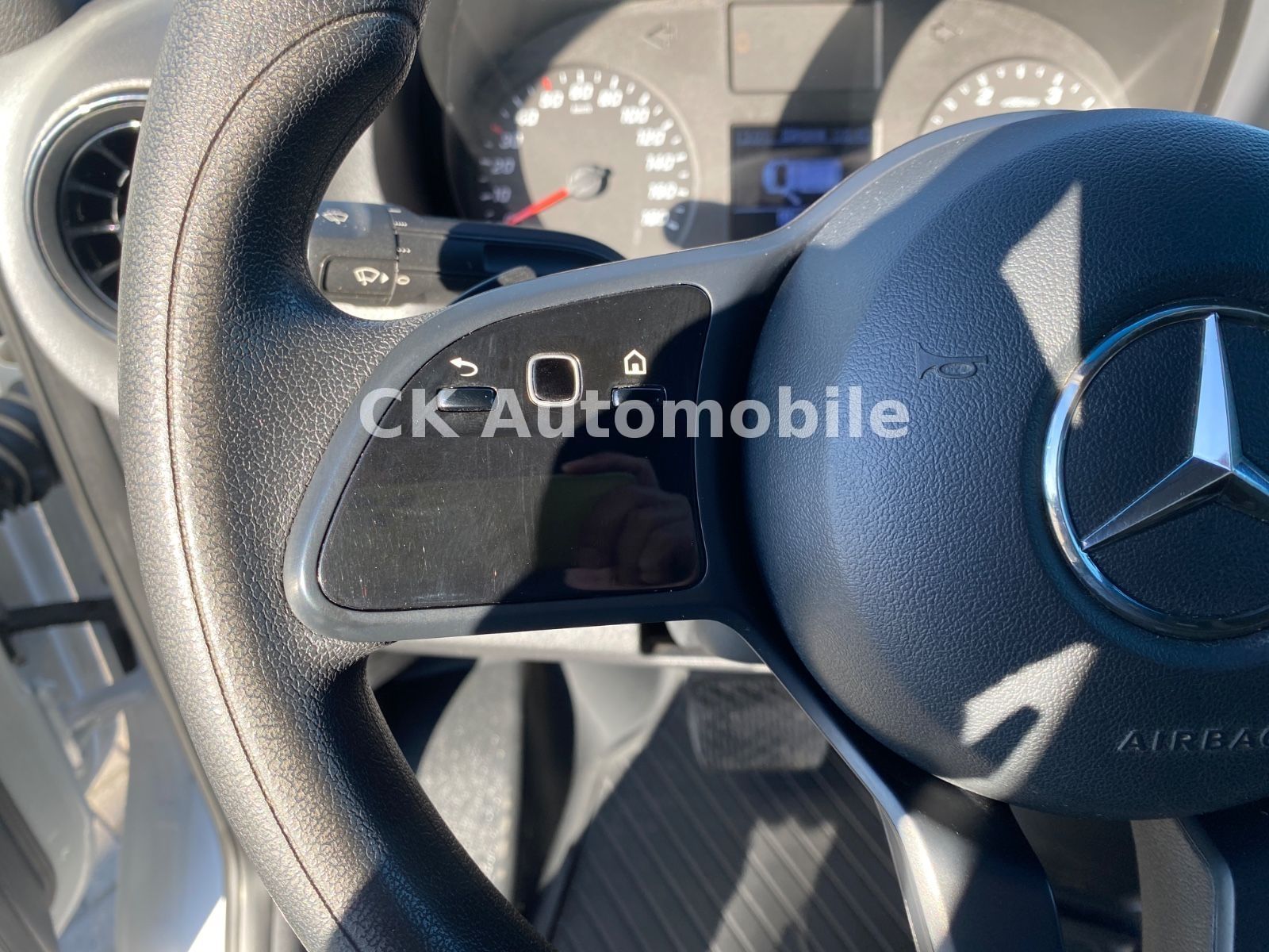 Fahrzeugabbildung Mercedes-Benz Sprinter III Kasten 316 RWD Mixto Autom./5 Sitze