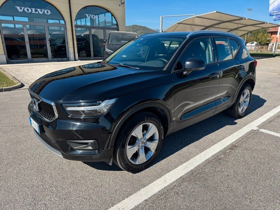 Volvo XC40 T2 Geatronic Momentum Pro