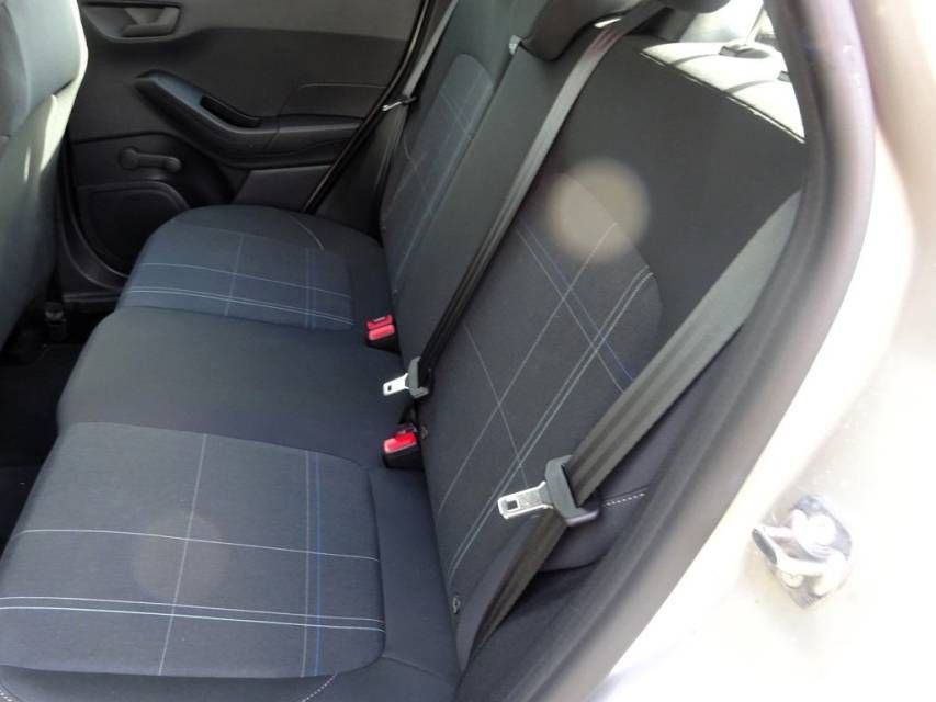 Fahrzeugabbildung Ford Fiesta  1.1 Cool & Connect ALW