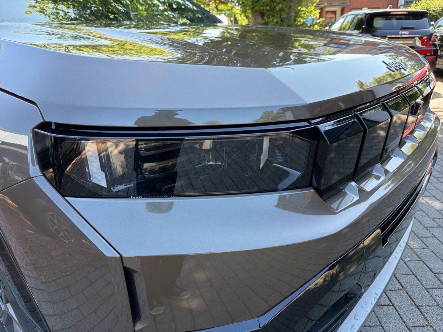Fahrzeugabbildung Jeep Compass MY26 FIRST EDITION E-HYBRID PANO VOLL