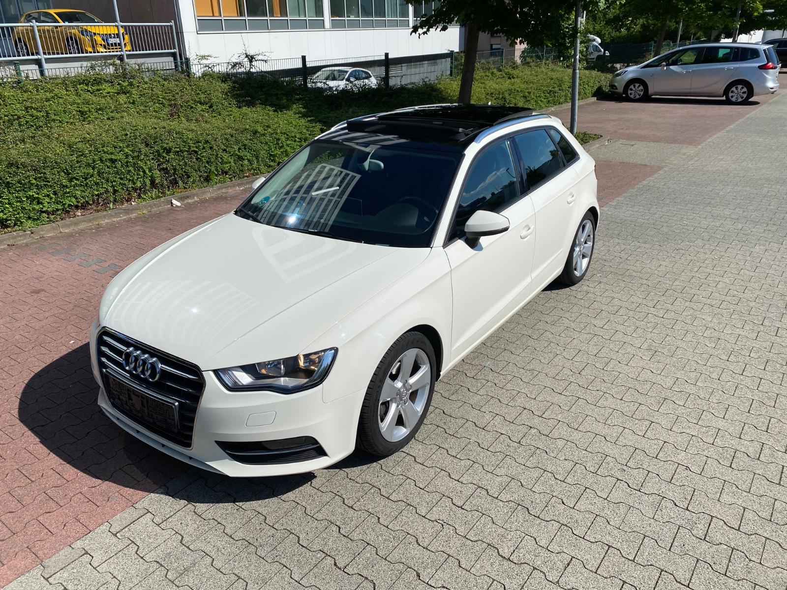 Audi A3 2.0 TDI Sportback/Panorama/Navi/KeyLess