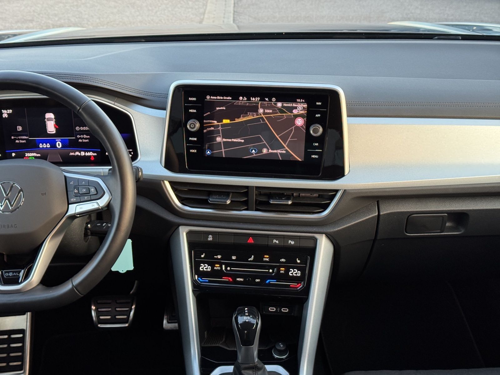 Volkswagen T-Roc - Bild 8