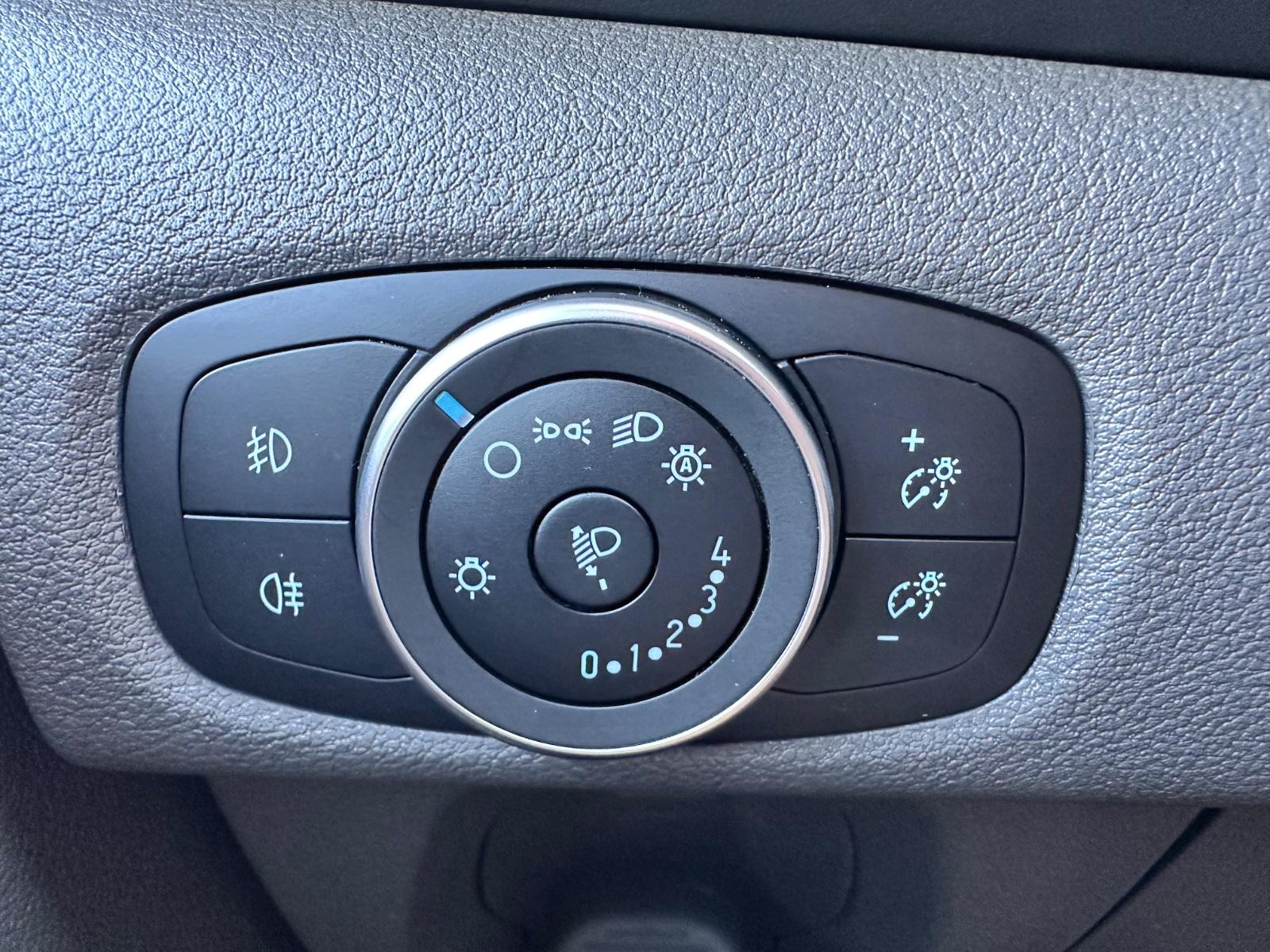 Ford Tourneo Custom 320 L1 Aut Titanium Navi Sthz ACC
