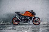 KTM 990 Duke Modell 2024 / orange / black - KTM DUKE2