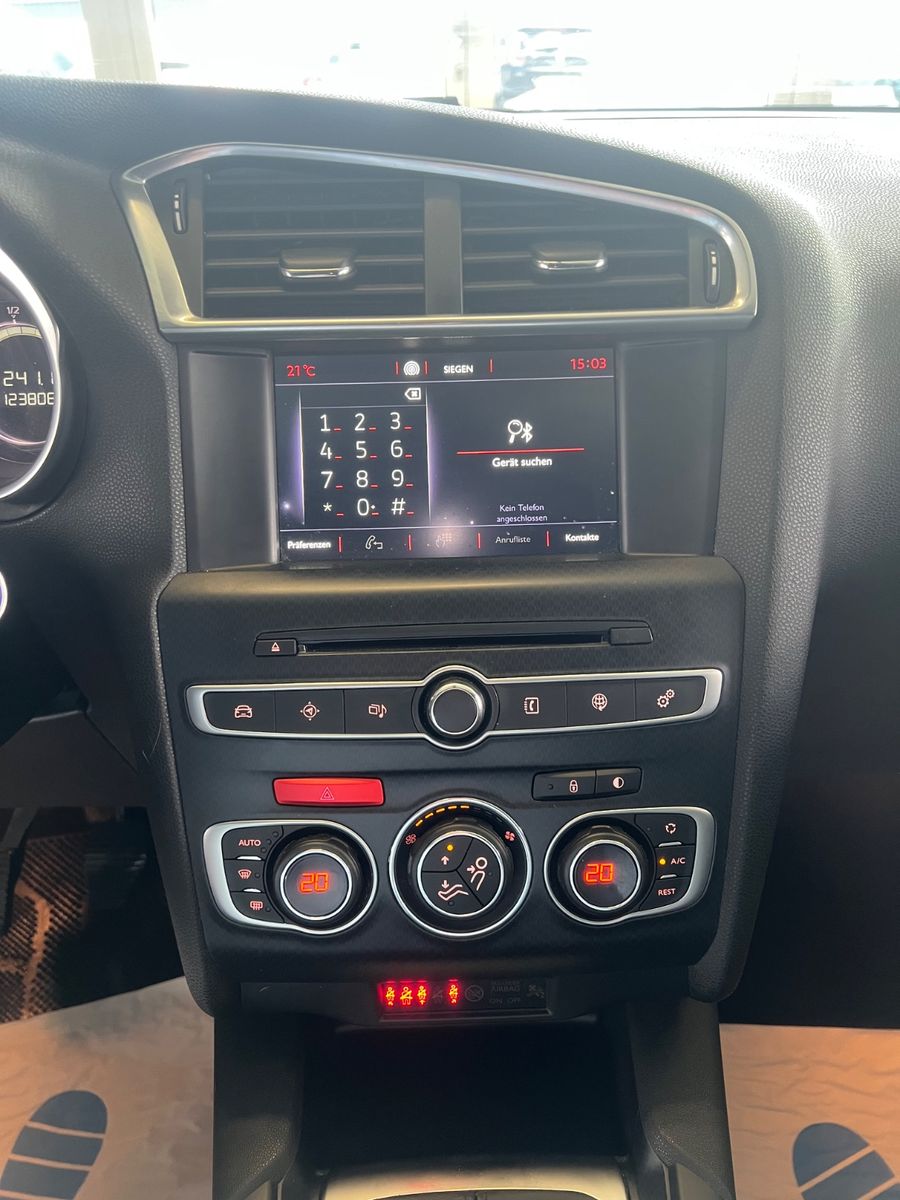 Fahrzeugabbildung Citroën DS4 Crossback *RÜCKFAHRKAMERA*NAVI*
