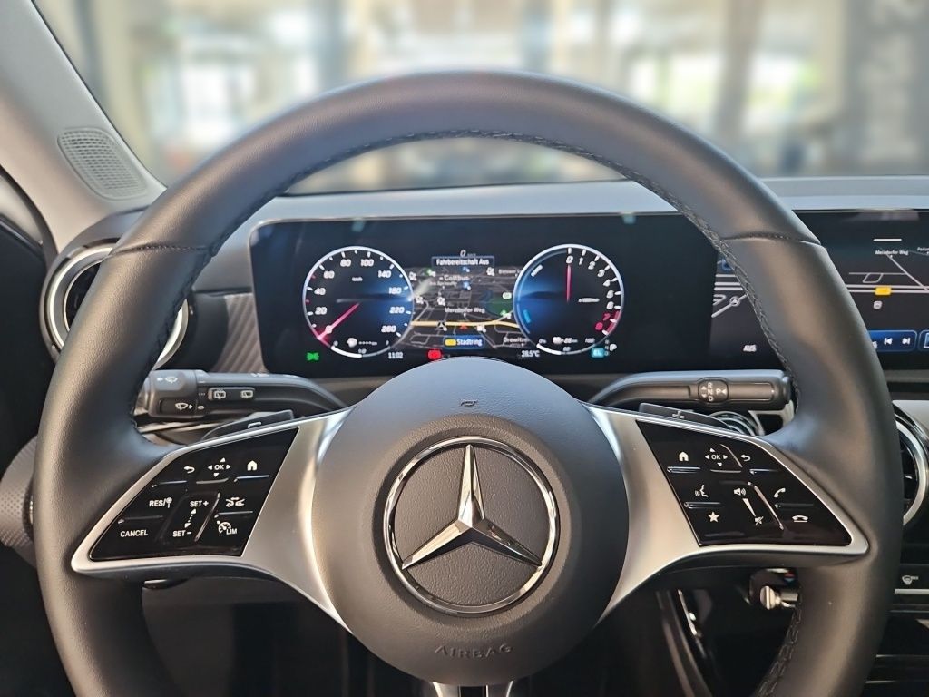 Fahrzeugabbildung Mercedes-Benz A250e Progressive Totwi. LED SHZ Tempomat KAM