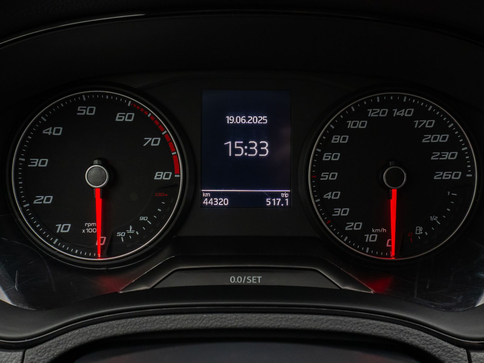 Fahrzeugabbildung SEAT Arona FR 1.5 TSI Kamera LED Tempomat Sport
