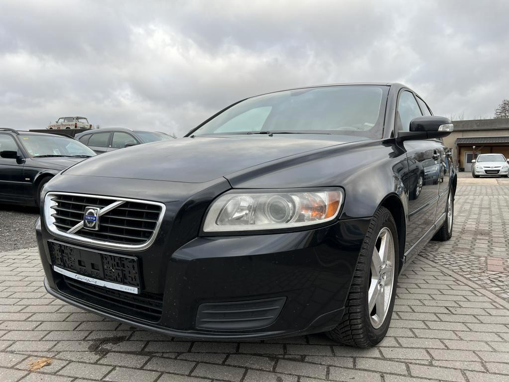 Volvo V50 KOMBI D5 KINETIC KLIMA-AUTOMATIK-EURO 4-NAVI
