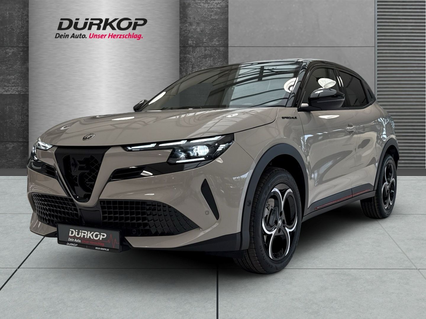 Alfa Romeo Junior Ibrida Speciale 1.2 VGT Technologie-Paket