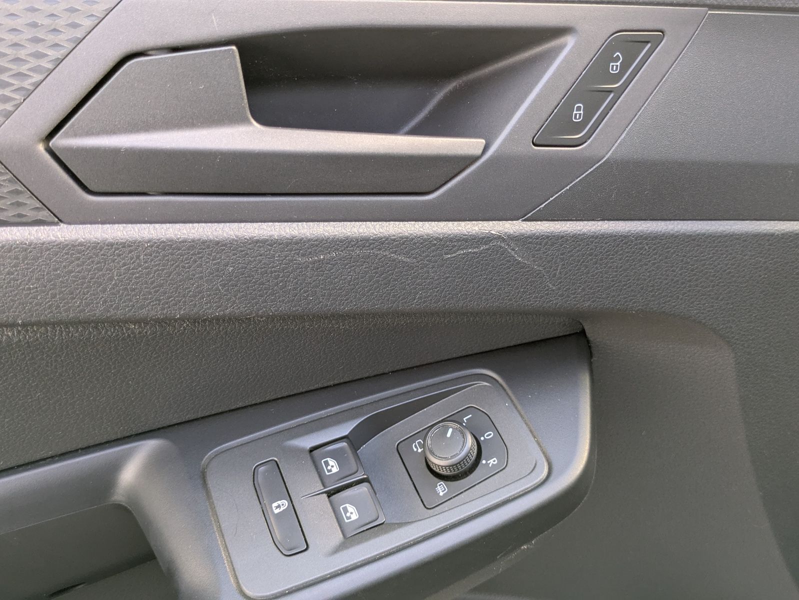 Fahrzeugabbildung Volkswagen Caddy Maxi 2.0 TDI 4Motion TEMP*KAMERA*APP*NAVI